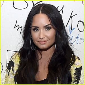 snapchat girl leaks|Demi Lovato’s nude photos leak after her Snapchat is hacked